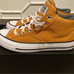 Converse Mustard / Golden - Women’s NWOT